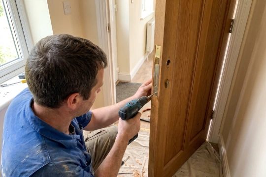 Changement et installation de serrure à Lécousse